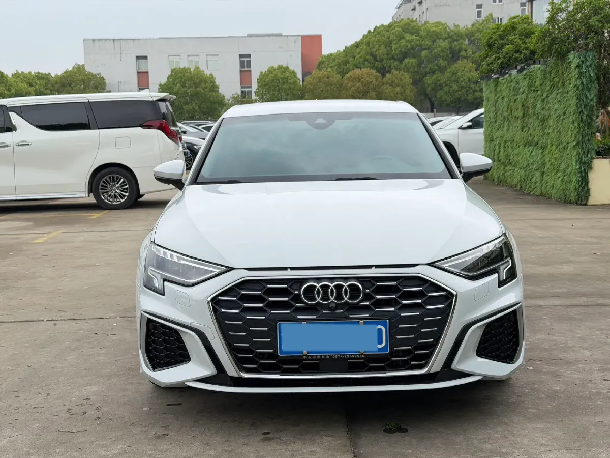 2022 Audi A3 1.4T 150HP L4 7DCT,autocango,china used car exporter,china ev exporter,chinese used car exporter,chinese used ev exporter