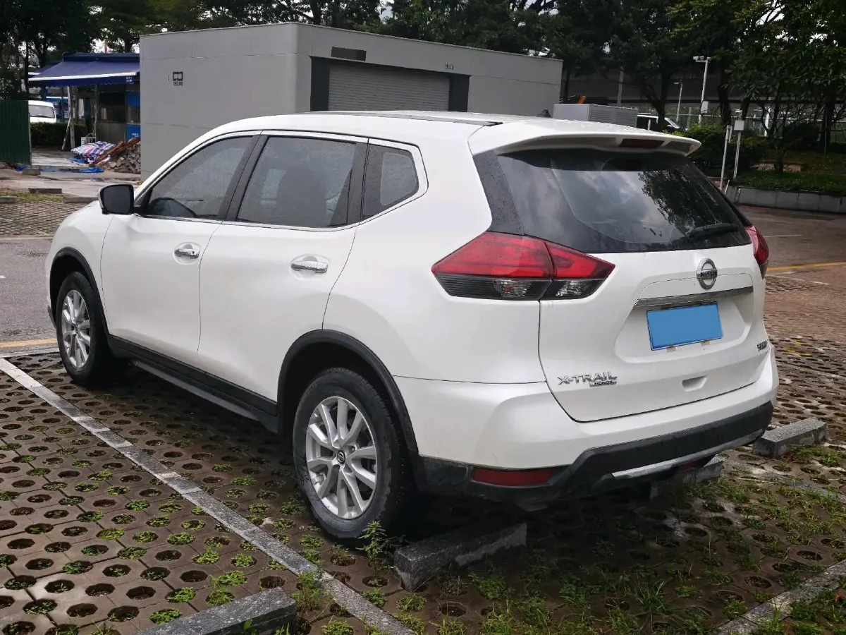 2022 Nissan X-Trail 2.0L 151HP L4 CVT,autocango,china used car exporter,china ev exporter,chinese used car exporter,chinese used ev exporter