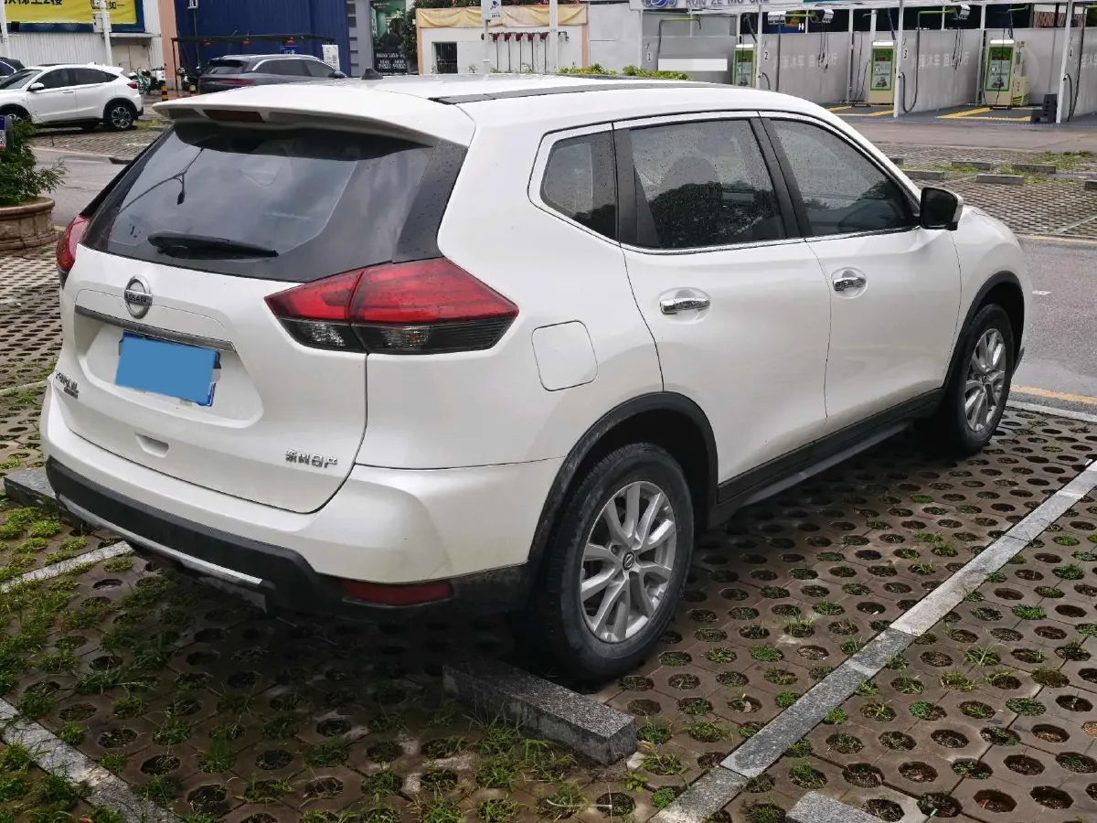 2022 Nissan X-Trail 2.0L 151HP L4 CVT,autocango,china used car exporter,china ev exporter,chinese used car exporter,chinese used ev exporter