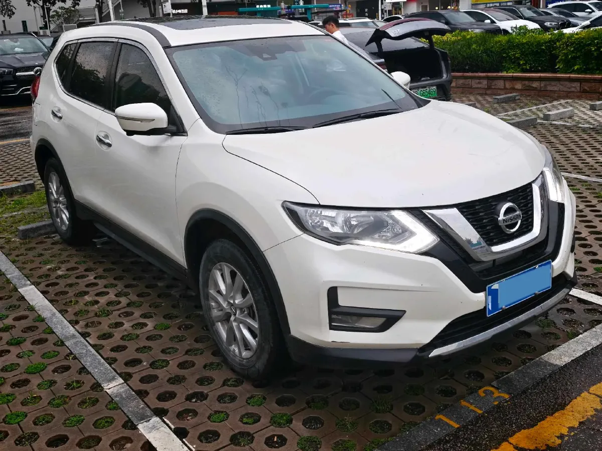 2022 Nissan X-Trail 2.0L 151HP L4 CVT,autocango,china used car exporter,china ev exporter,chinese used car exporter,chinese used ev exporter