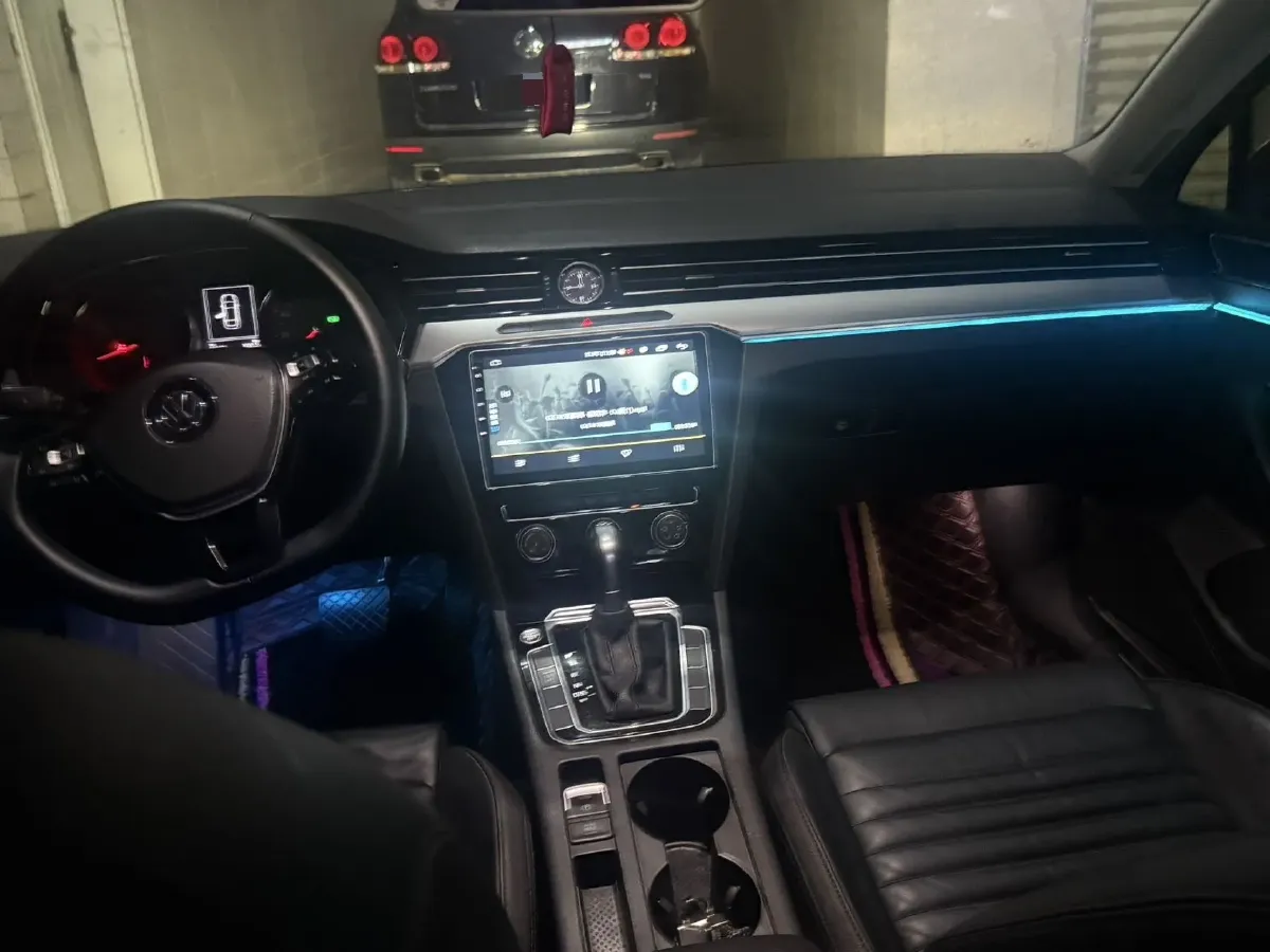 2019 Volkswagen Magotan 2.0T 186HP L4 7DCT,autocango,china used car exporter,china ev exporter,chinese used car exporter,chinese used ev exporter