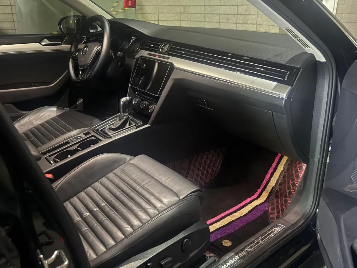 2019 Volkswagen Magotan 2.0T 186HP L4 7DCT,autocango,china used car exporter,china ev exporter,chinese used car exporter,chinese used ev exporter