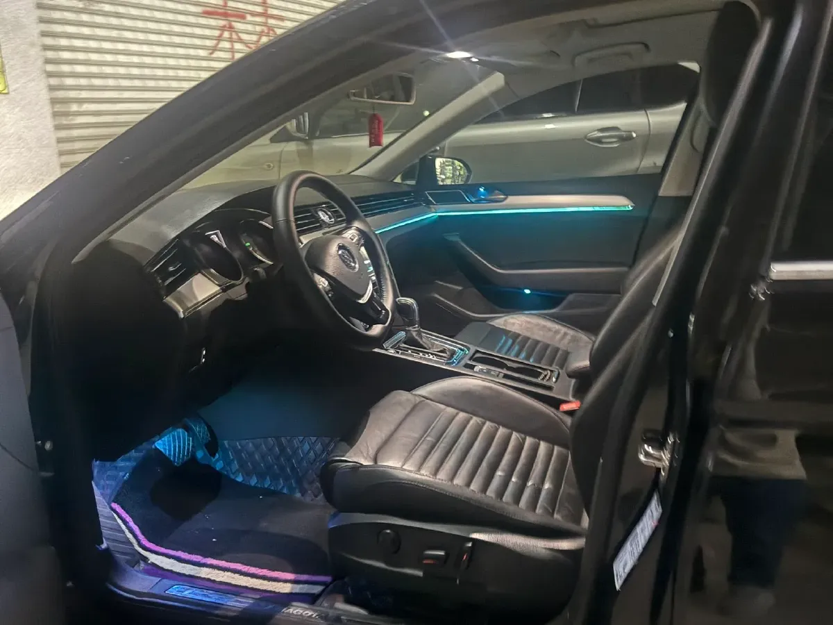 2019 Volkswagen Magotan 2.0T 186HP L4 7DCT,autocango,china used car exporter,china ev exporter,chinese used car exporter,chinese used ev exporter