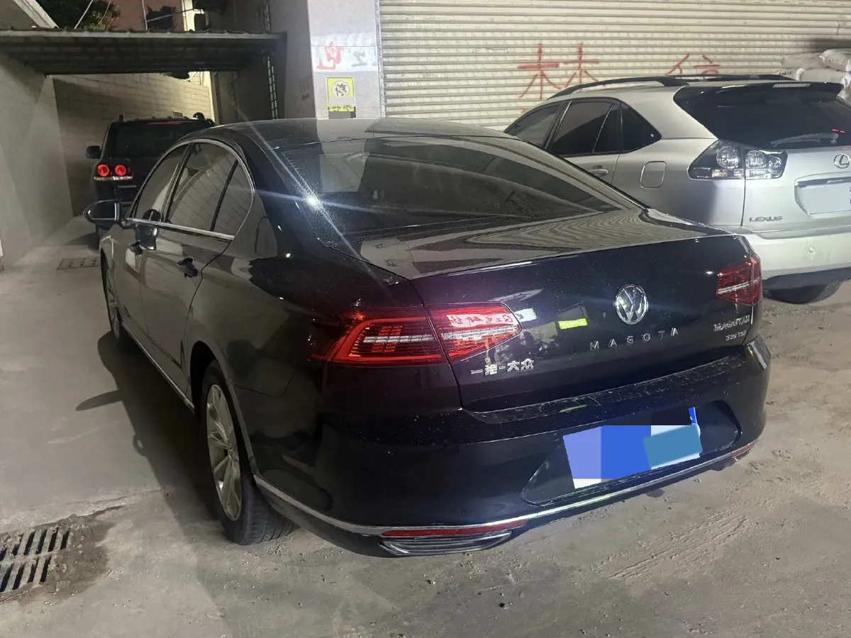 2019 Volkswagen Magotan 2.0T 186HP L4 7DCT,autocango,china used car exporter,china ev exporter,chinese used car exporter,chinese used ev exporter