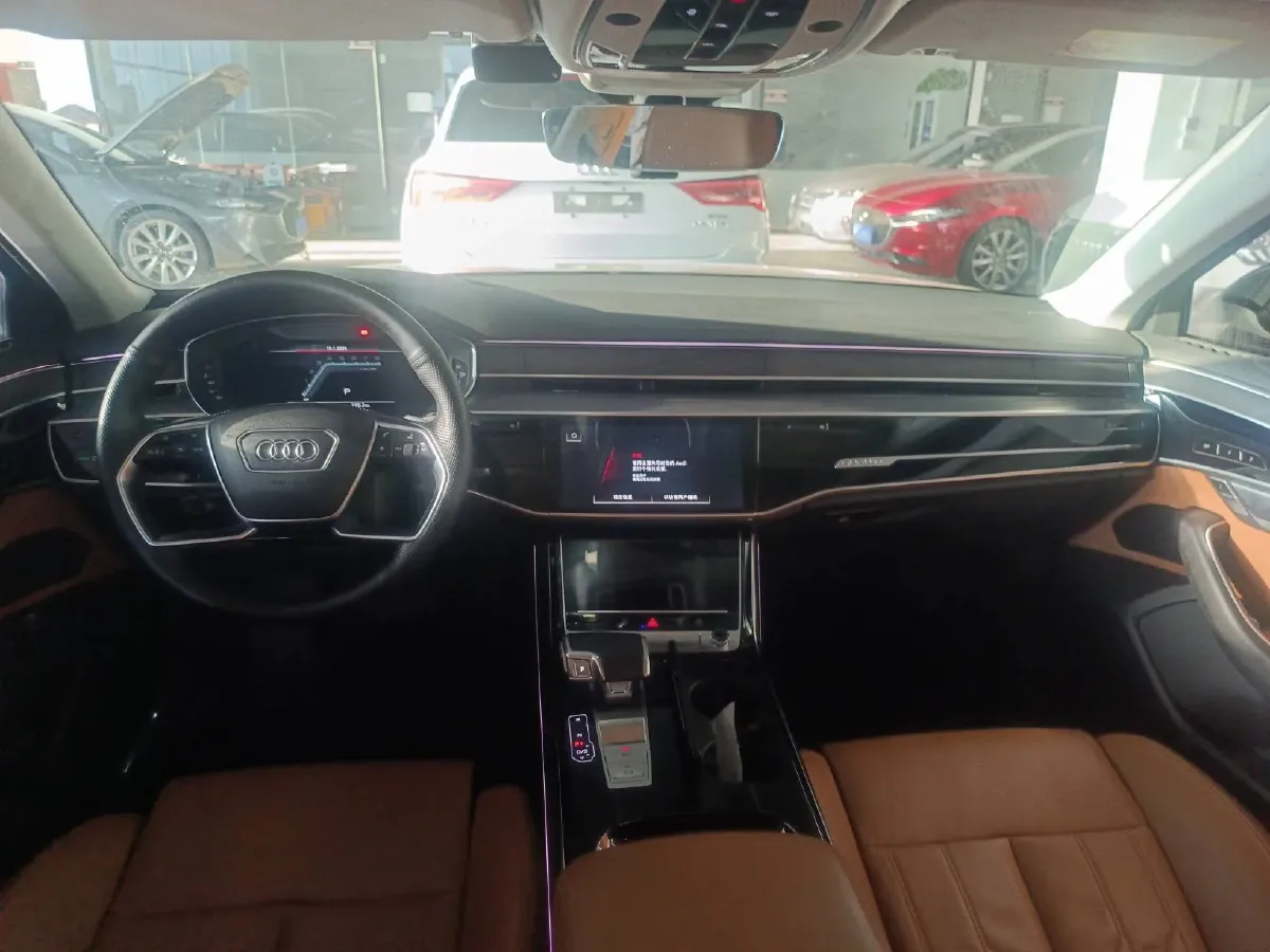 2023 Audi A8 2.0T 265HP L4 8AT,autocango,china used car exporter,china ev exporter,chinese used car exporter,chinese used ev exporter