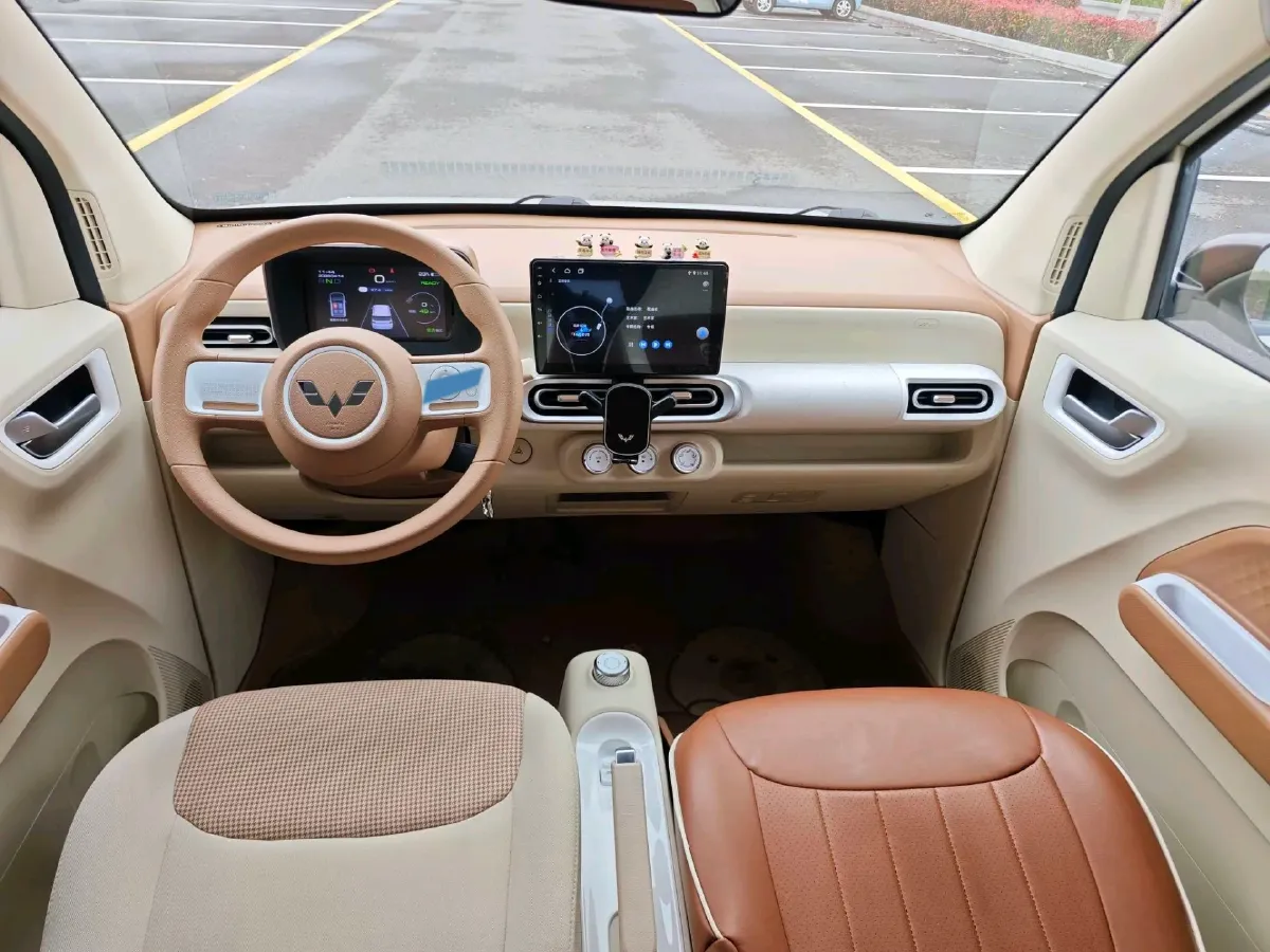 2024 WuLing HongGuang MINI EV BEV 17.3KWH,autocango,china used car exporter,china ev exporter,chinese used car exporter,chinese used ev exporter