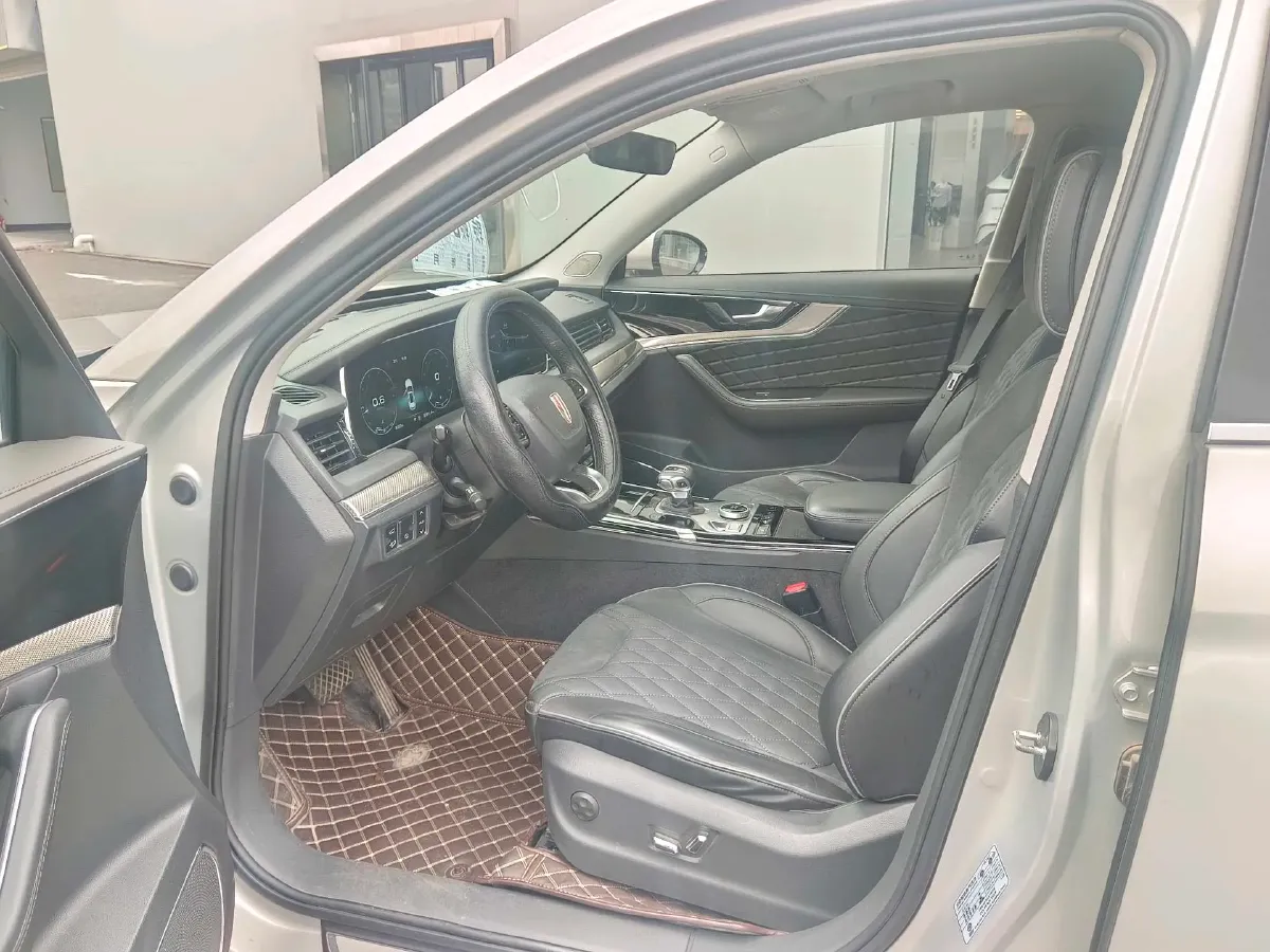 2019 HongQi HS5 2.0T 224HP L4 6AT,autocango,china used car exporter,china ev exporter,chinese used car exporter,chinese used ev exporter