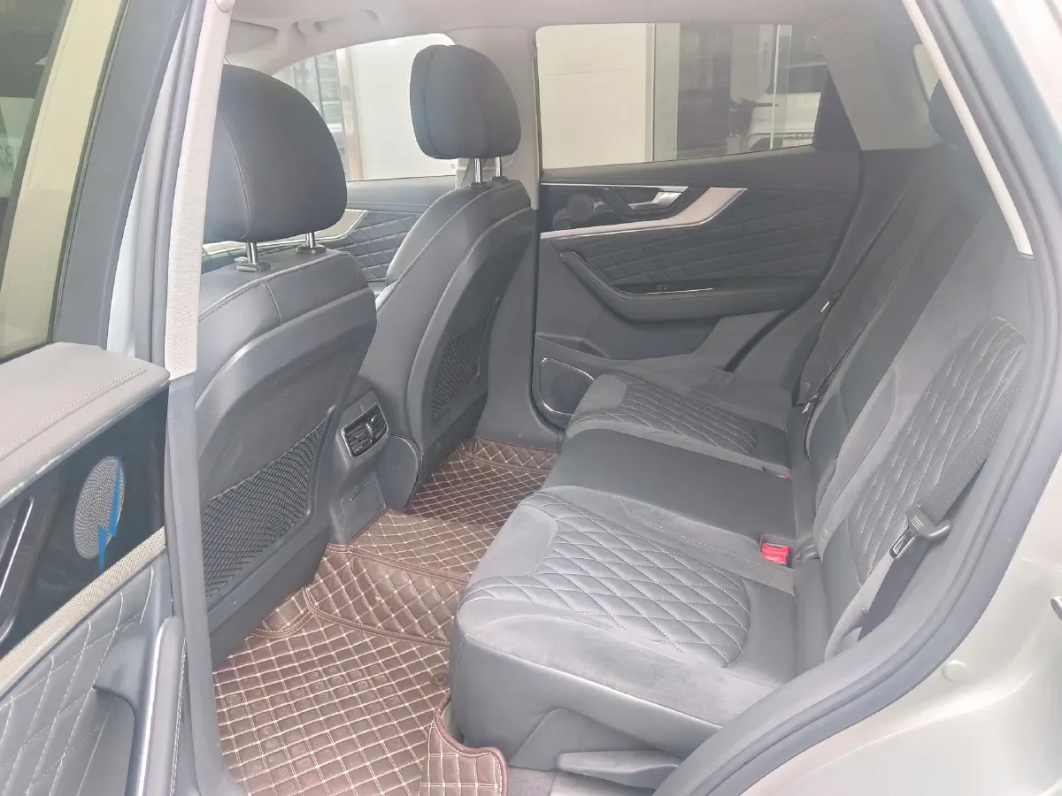 2019 HongQi HS5 2.0T 224HP L4 6AT,autocango,china used car exporter,china ev exporter,chinese used car exporter,chinese used ev exporter