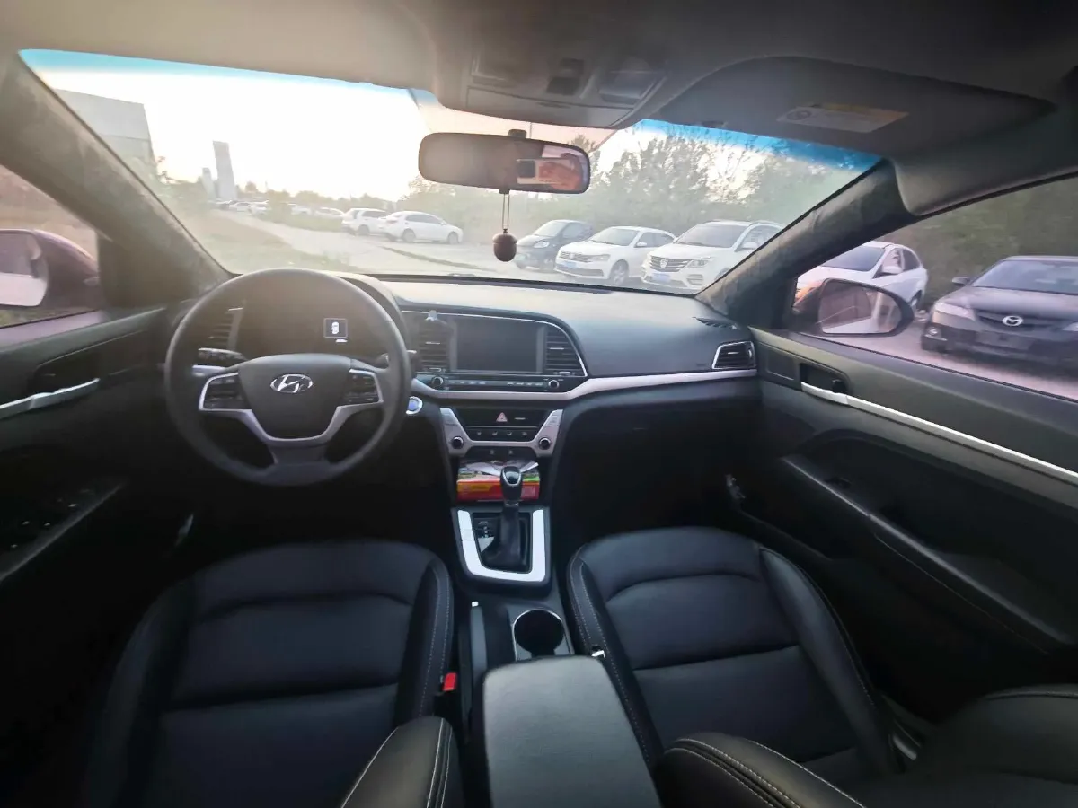 2016 Hyundai Elantra 1.6L 130HP L4 6AT,autocango,china used car exporter,china ev exporter,chinese used car exporter,chinese used ev exporter