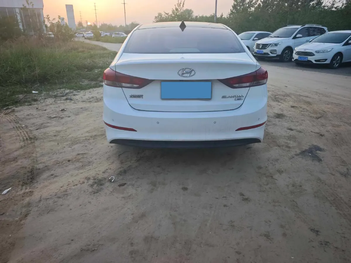 2016 Hyundai Elantra 1.6L 130HP L4 6AT,autocango,china used car exporter,china ev exporter,chinese used car exporter,chinese used ev exporter
