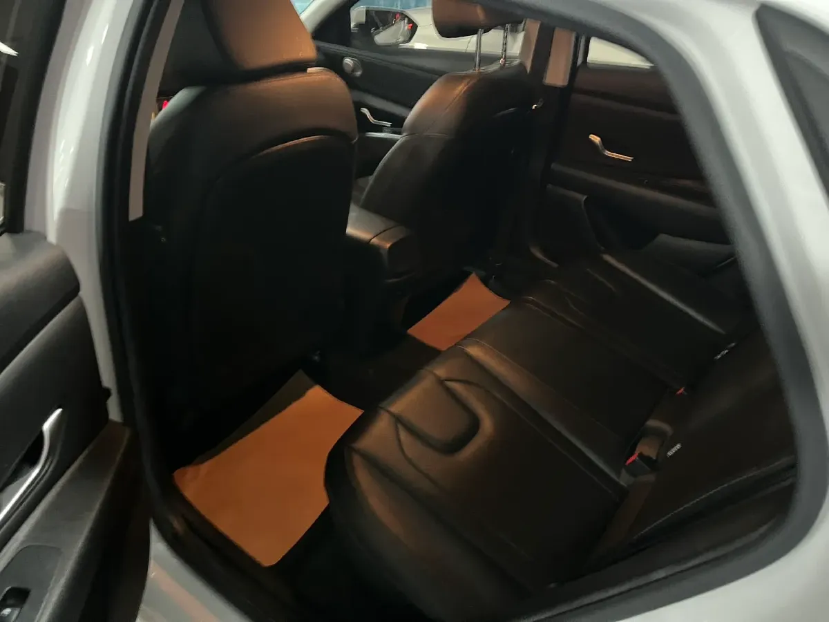 2021 Hyundai Elantra 1.5L 115HP L4 CVT,autocango,china used car exporter,china ev exporter,chinese used car exporter,chinese used ev exporter