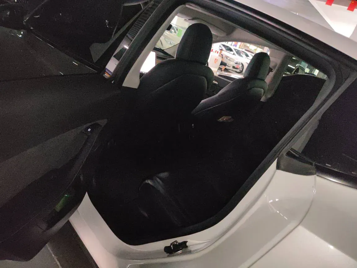 2022 Tesla Model Y BEV 60KWH,autocango,china used car exporter,china ev exporter,chinese used car exporter,chinese used ev exporter