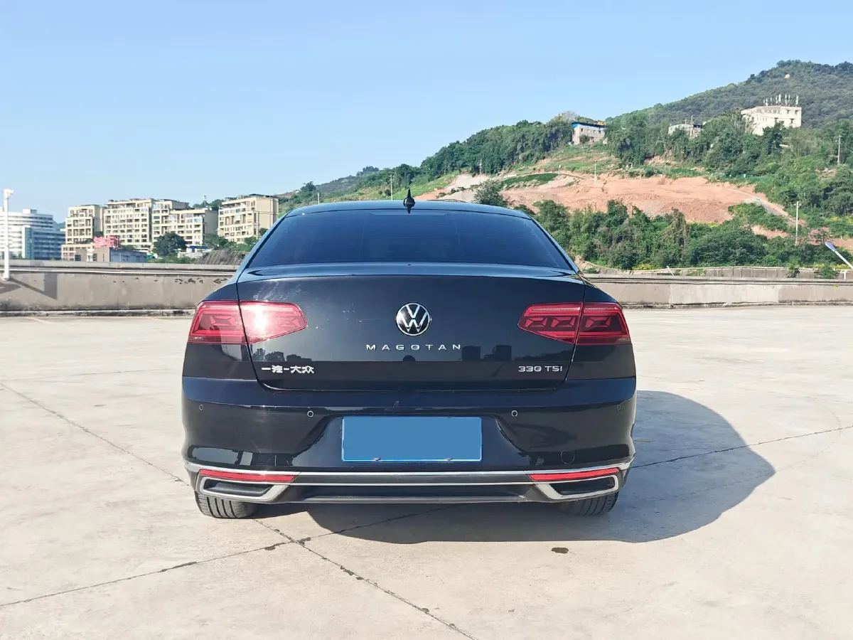 2020 Volkswagen Magotan 2.0T 186HP L4 7DCT,autocango,china used car exporter,china ev exporter,chinese used car exporter,chinese used ev exporter