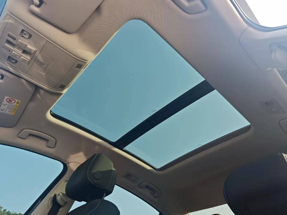 2020 Volkswagen Magotan 2.0T 186HP L4 7DCT,autocango,china used car exporter,china ev exporter,chinese used car exporter,chinese used ev exporter