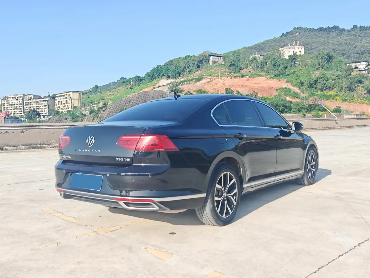 2020 Volkswagen Magotan 2.0T 186HP L4 7DCT,autocango,china used car exporter,china ev exporter,chinese used car exporter,chinese used ev exporter