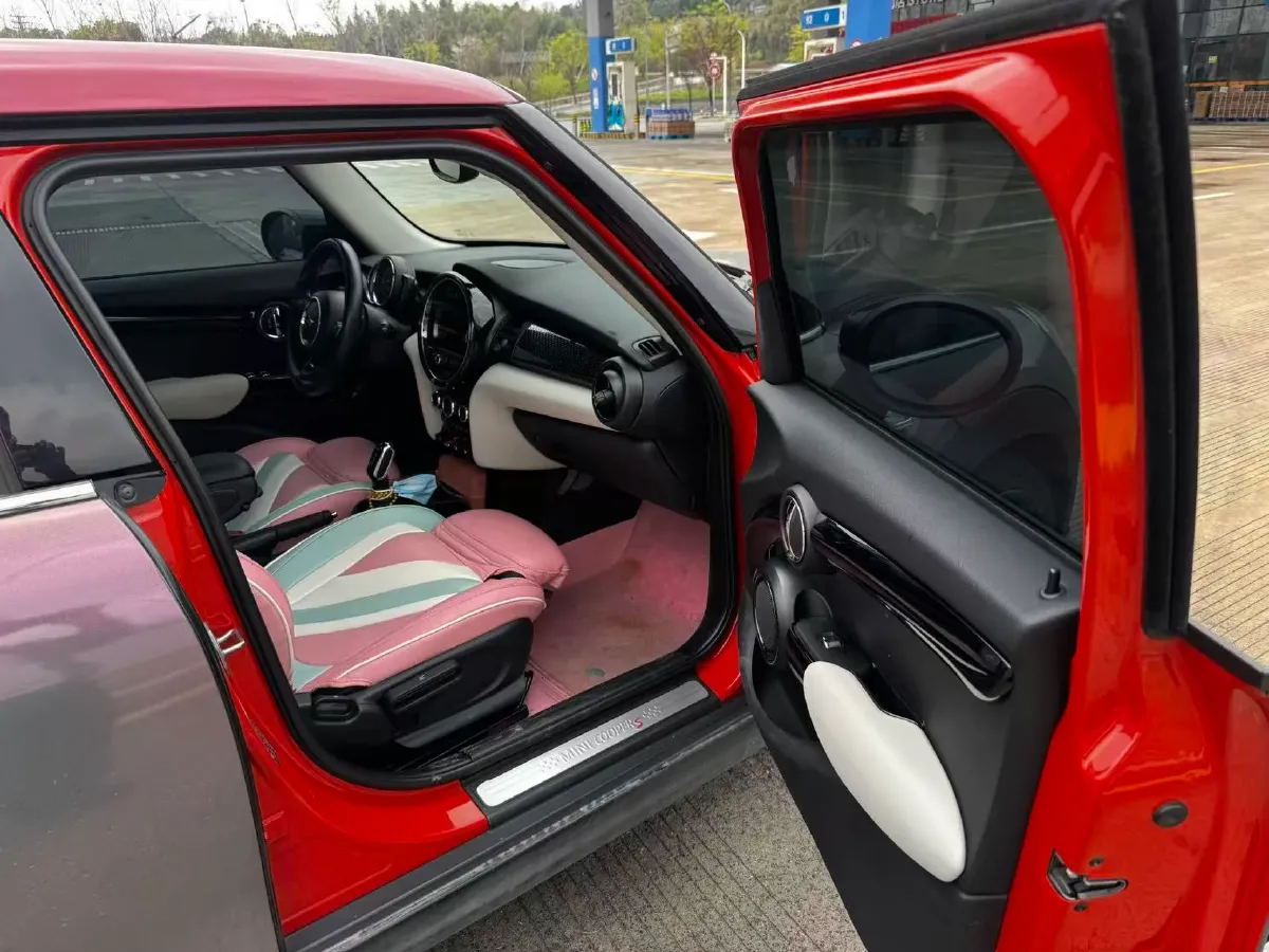 2020 MINI MINI 2.0T 192HP L4 7DCT,autocango,china used car exporter,china ev exporter,chinese used car exporter,chinese used ev exporter