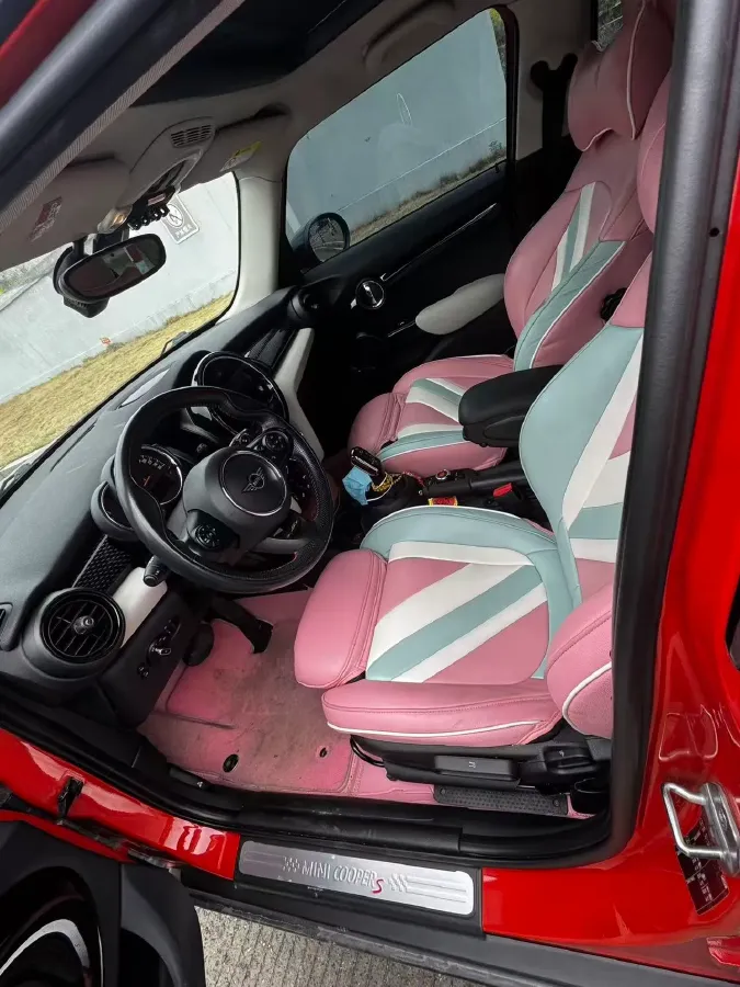 2020 MINI MINI 2.0T 192HP L4 7DCT,autocango,china used car exporter,china ev exporter,chinese used car exporter,chinese used ev exporter