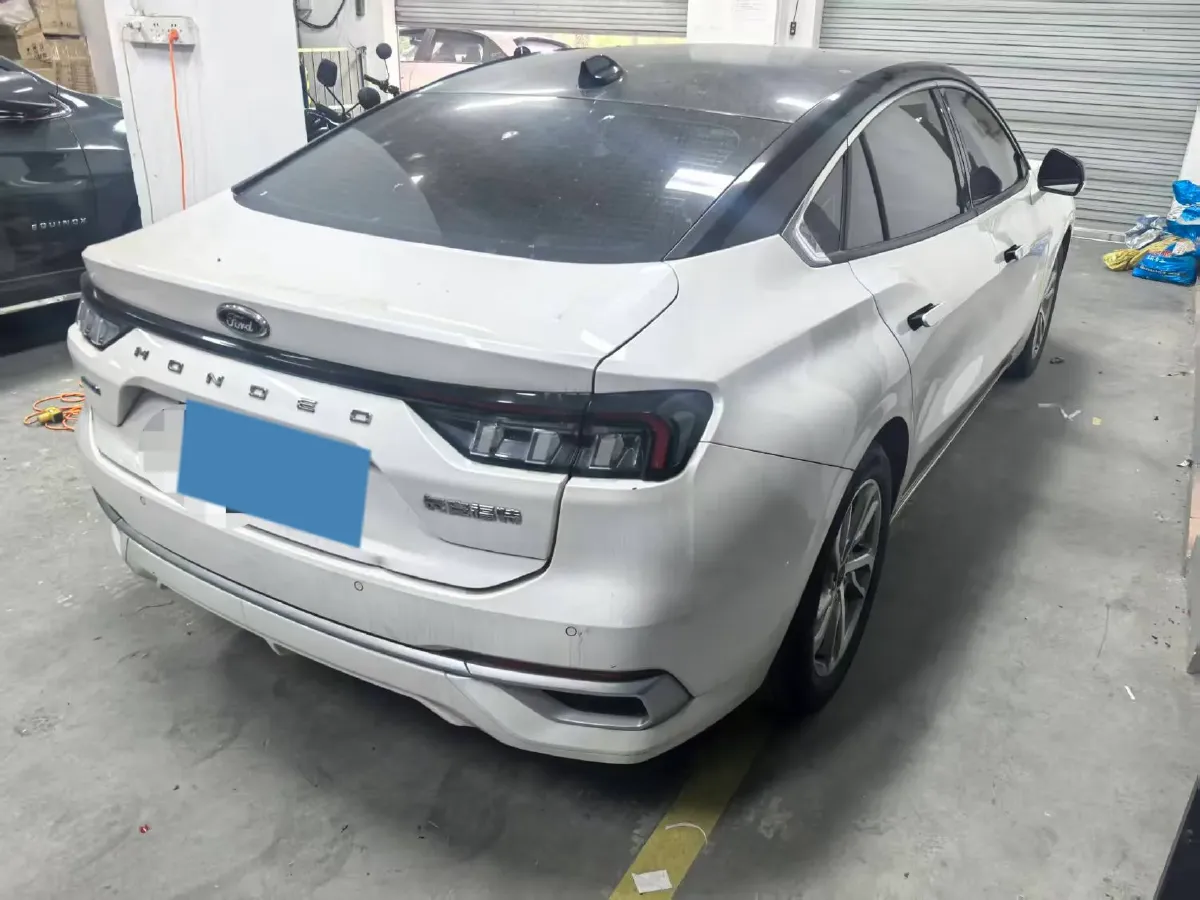 2022 Ford Mondeo 2.0T 238HP L4 8AT,autocango,china used car exporter,china ev exporter,chinese used car exporter,chinese used ev exporter