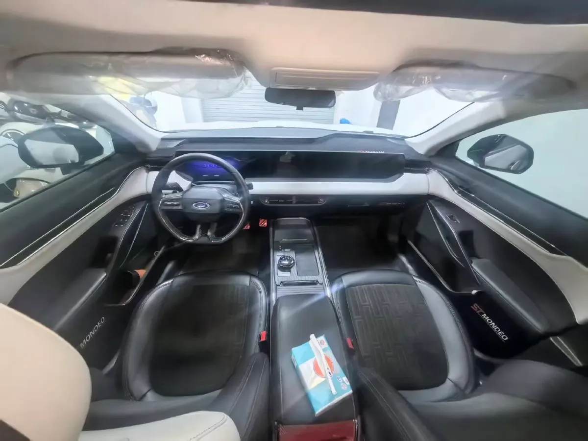 2022 Ford Mondeo 2.0T 238HP L4 8AT,autocango,china used car exporter,china ev exporter,chinese used car exporter,chinese used ev exporter