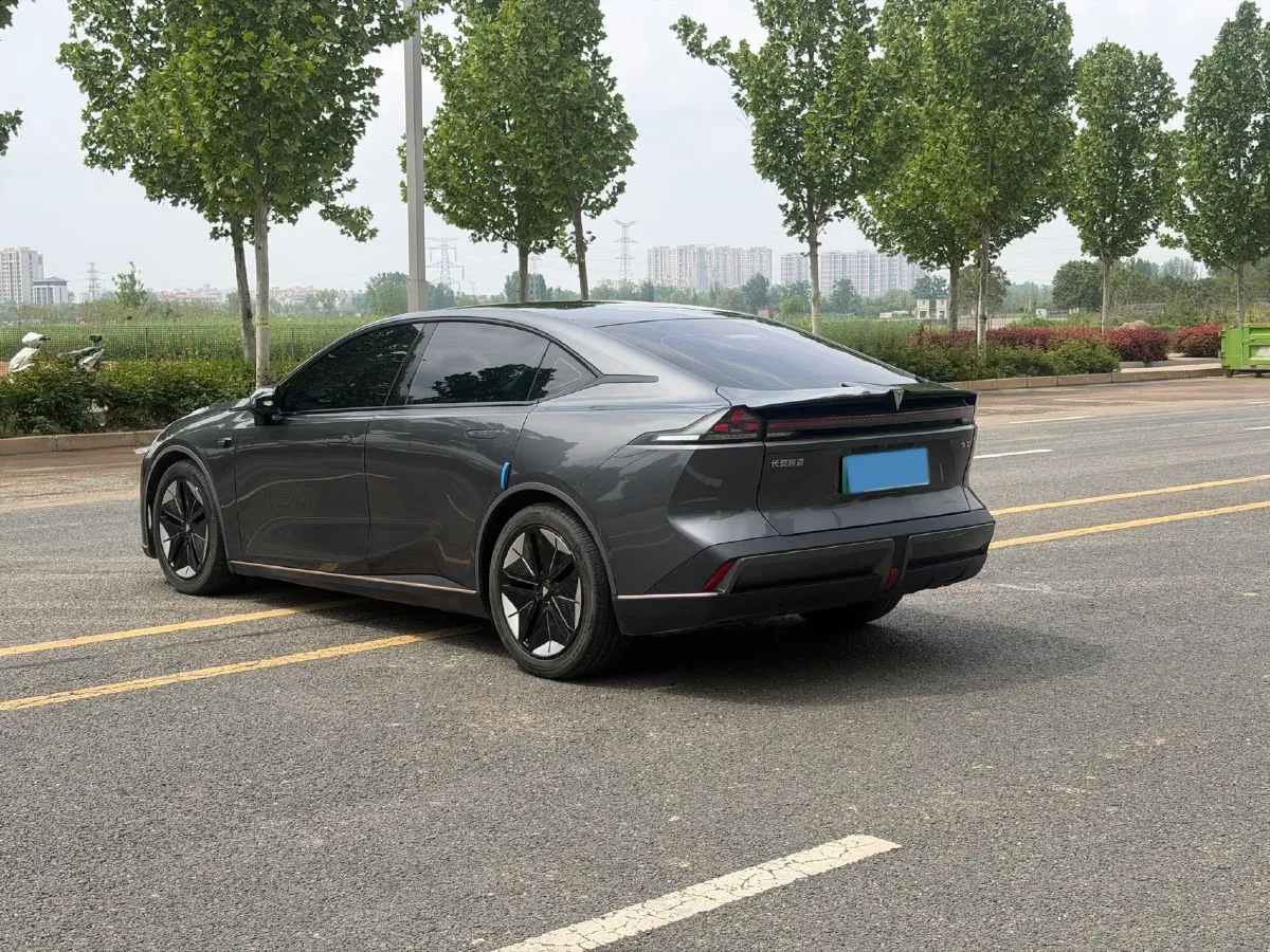 2022 DongFeng Forthing LingZhi EV BEV 68.4KWH,autocango,china used car exporter,china ev exporter,chinese used car exporter,chinese used ev exporter