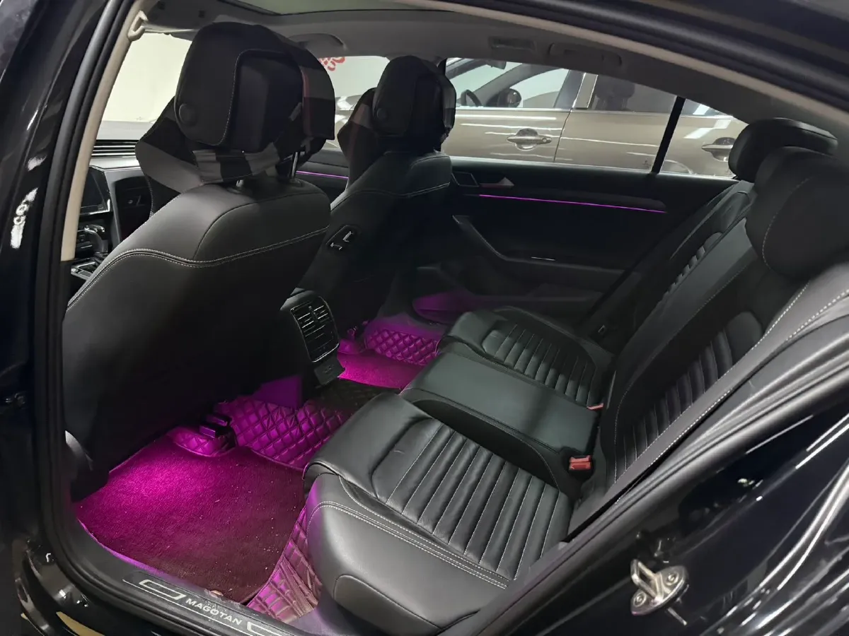 2020 Volkswagen Magotan 2.0T 186HP L4 7DCT,autocango,china used car exporter,china ev exporter,chinese used car exporter,chinese used ev exporter