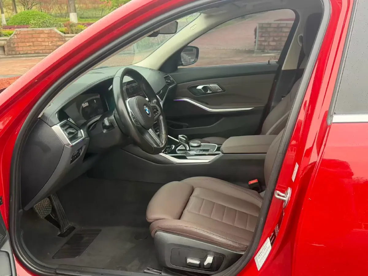 2020 BMW 3 Series 2.0T 184HP L4 8AT,autocango,china used car exporter,china ev exporter,chinese used car exporter,chinese used ev exporter