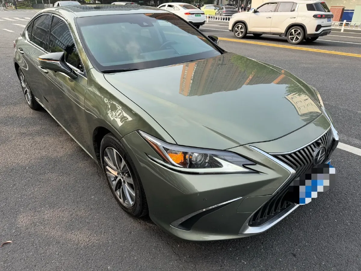 2018 Lexus ES 2.5L 178HP L4 E-CVT Hybrid,autocango,china used car exporter,china ev exporter,chinese used car exporter,chinese used ev exporter