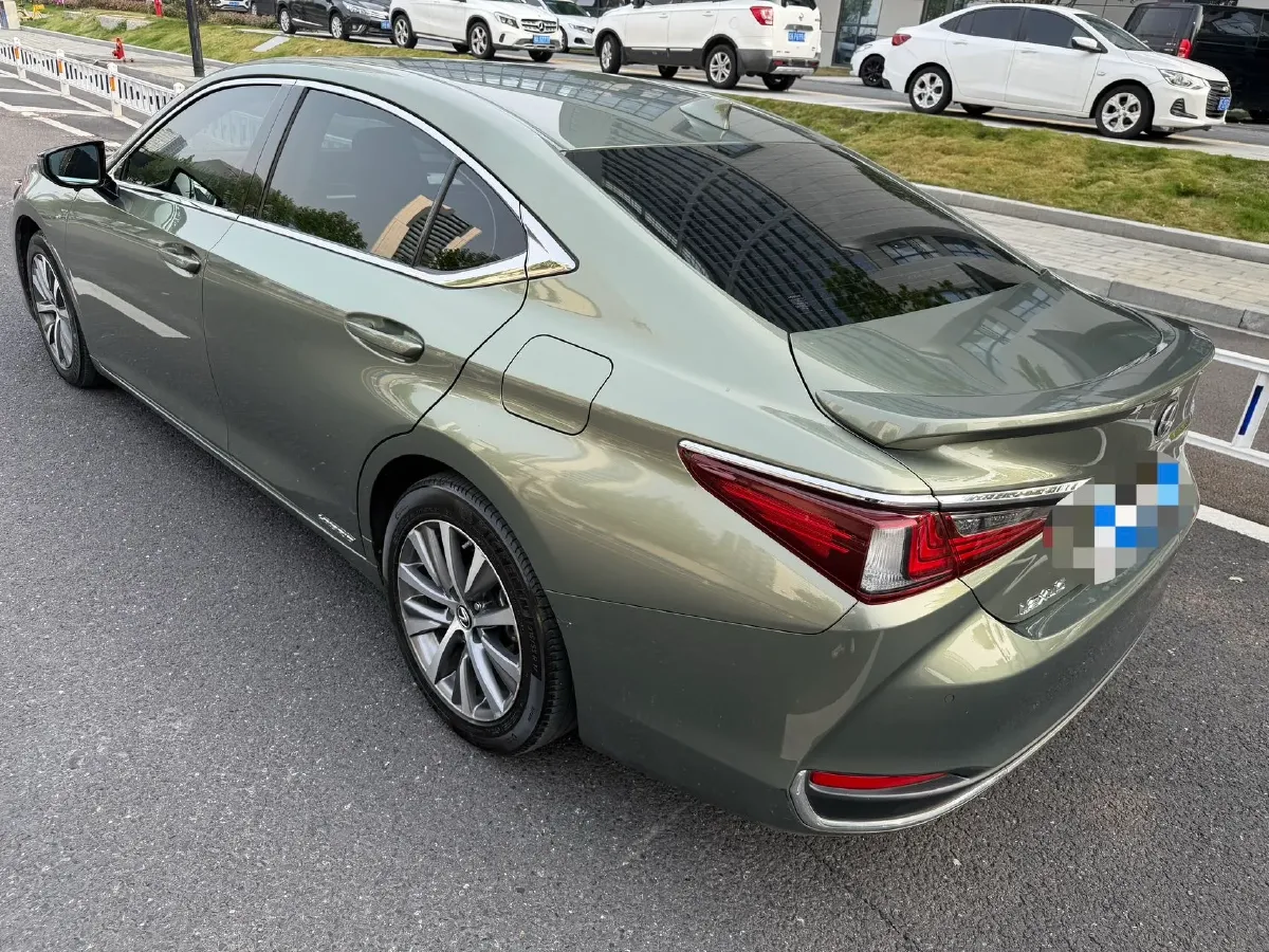 2018 Lexus ES 2.5L 178HP L4 E-CVT Hybrid,autocango,china used car exporter,china ev exporter,chinese used car exporter,chinese used ev exporter