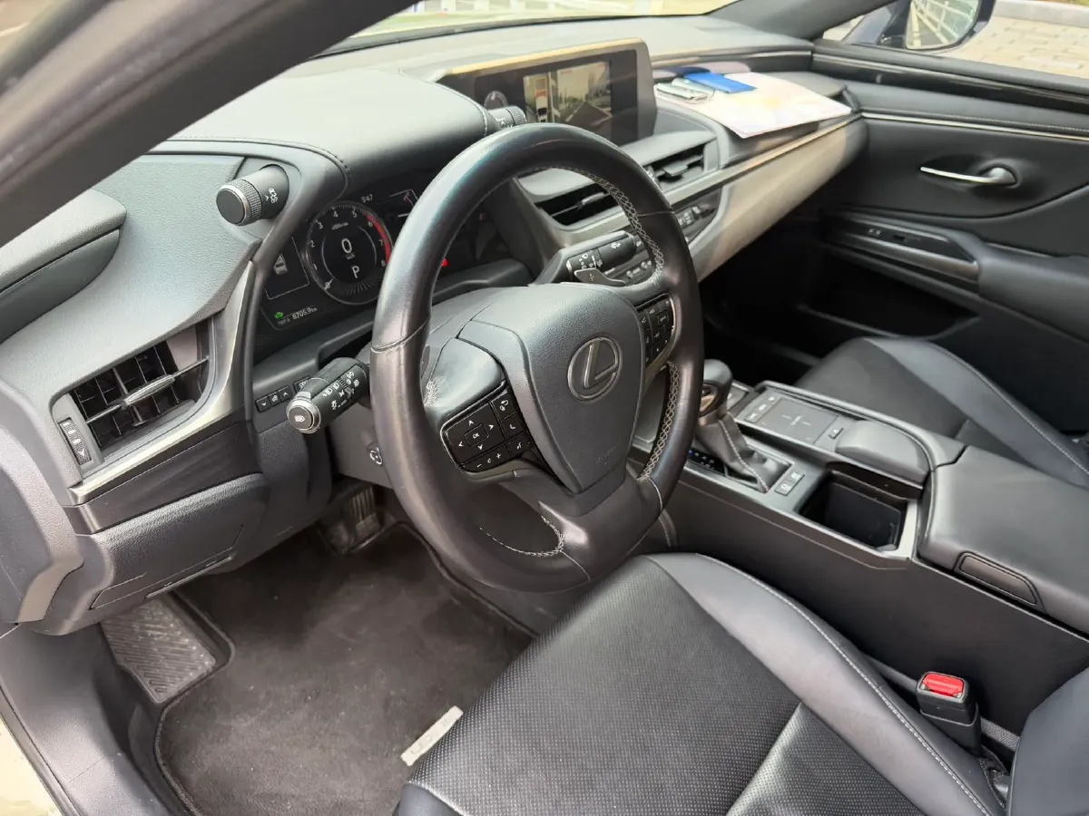 2018 Lexus ES 2.5L 178HP L4 E-CVT Hybrid,autocango,china used car exporter,china ev exporter,chinese used car exporter,chinese used ev exporter