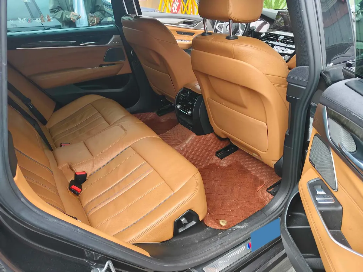 2019 BMW 6 Series GT 2.0T 258HP L4 8AT,autocango,china used car exporter,china ev exporter,chinese used car exporter,chinese used ev exporter