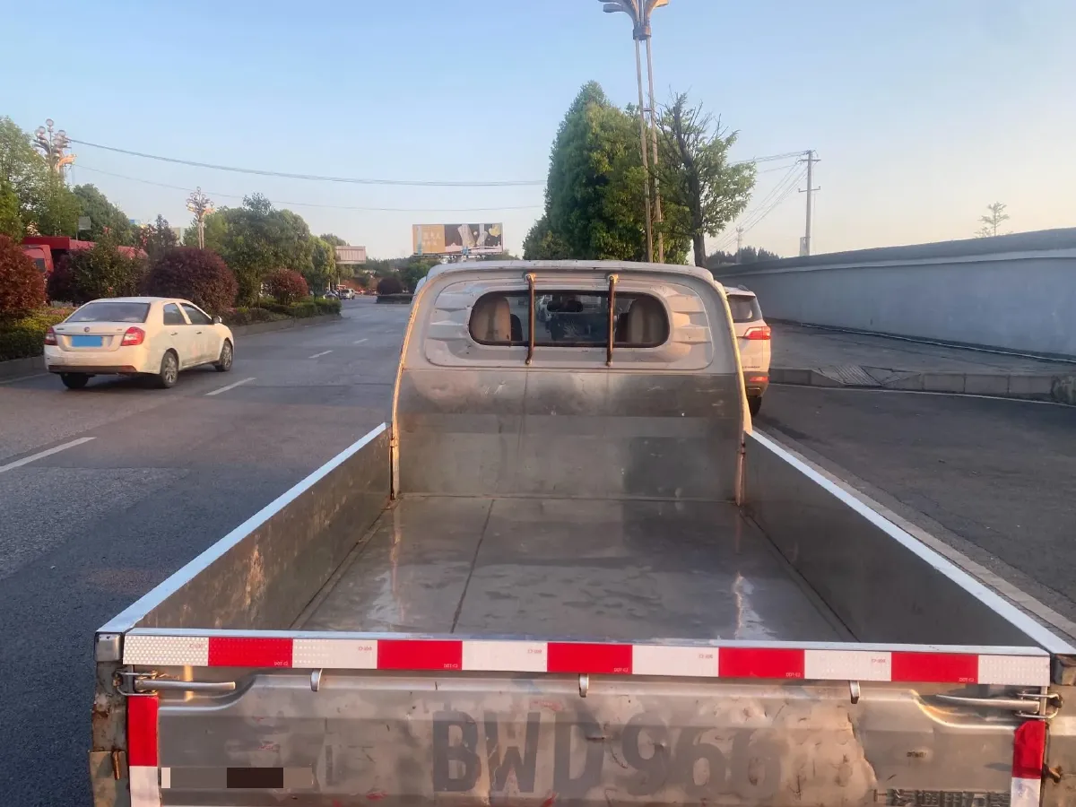 2018 WuLing RongGuang New Truck 1.5L 107HP L4 5MT,autocango,china used car exporter,china ev exporter,chinese used car exporter,chinese used ev exporter