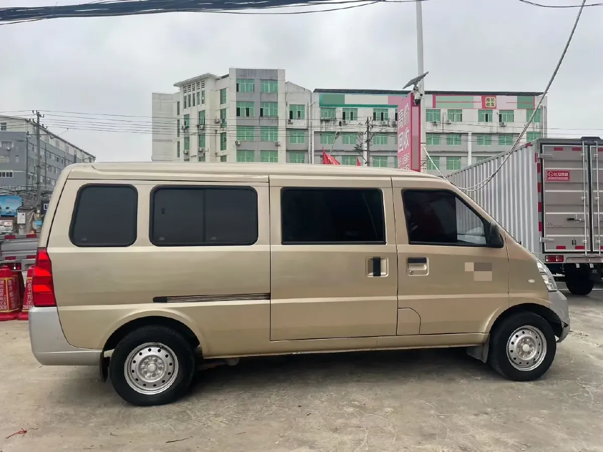 2019 WuLing HongGuang V 1.5L 99HP L4 6MT,autocango,china used car exporter,china ev exporter,chinese used car exporter,chinese used ev exporter