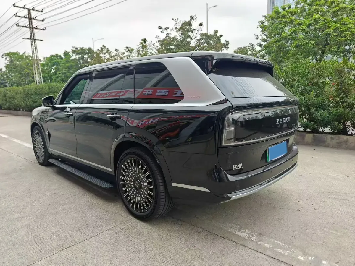2025 Zeekr 9X 2.0T 279HP L4 1DHT PHEV,autocango,china used car exporter,china ev exporter,chinese used car exporter,chinese used ev exporter