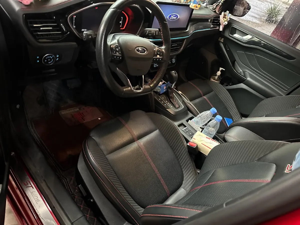 2022 Ford Focus 1.5T 177HP L4 6AT,autocango,china used car exporter,china ev exporter,chinese used car exporter,chinese used ev exporter