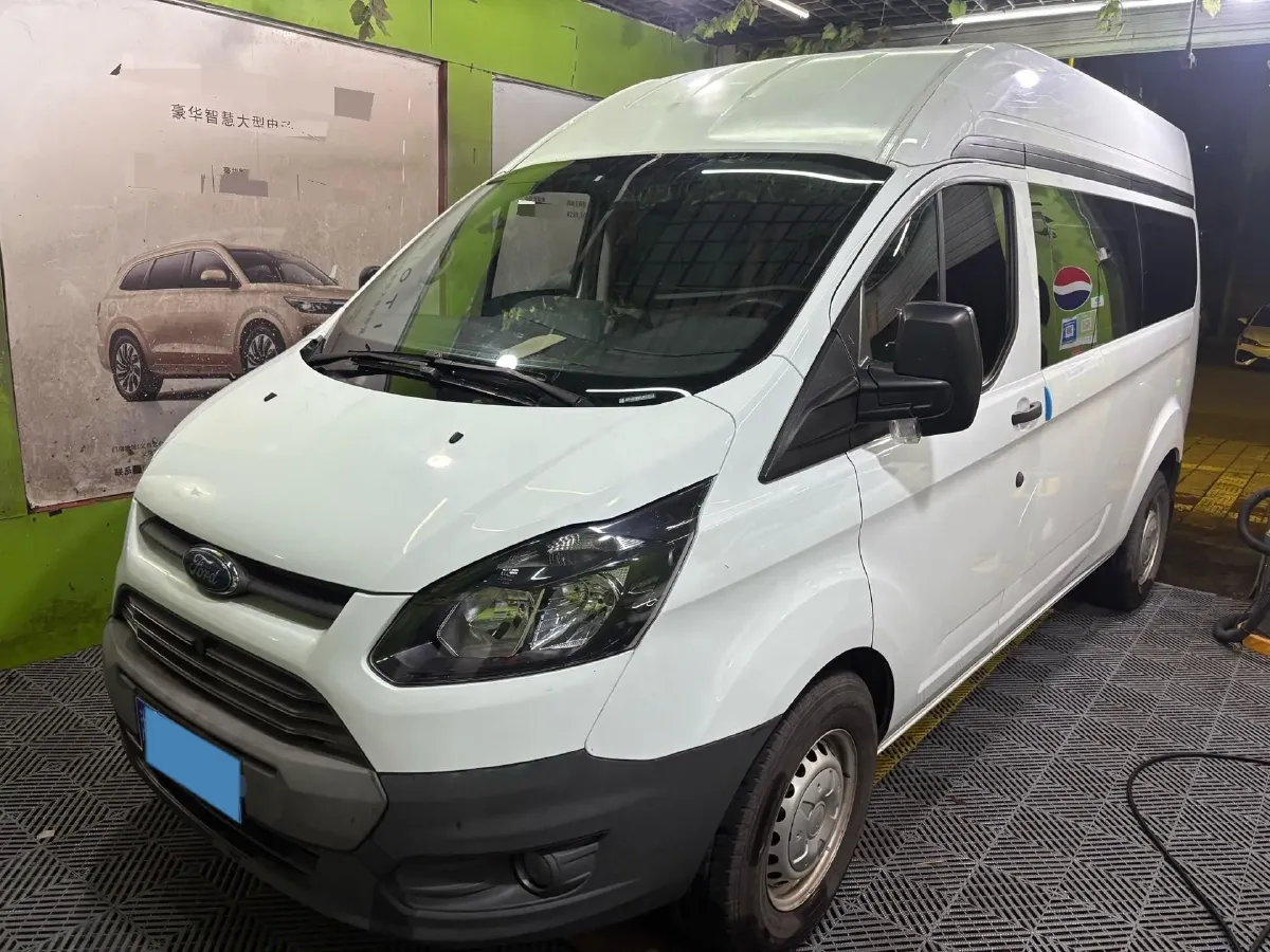 2019 Ford Transit 2.0T 121HP L4 5MT,autocango,china used car exporter,china ev exporter,chinese used car exporter,chinese used ev exporter