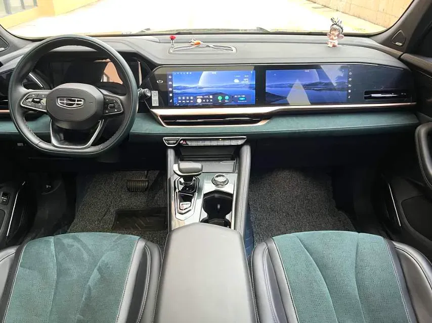 2021 Geely Monjaro 2.0T 218HP L4 7DCT,autocango,china used car exporter,china ev exporter,chinese used car exporter,chinese used ev exporter