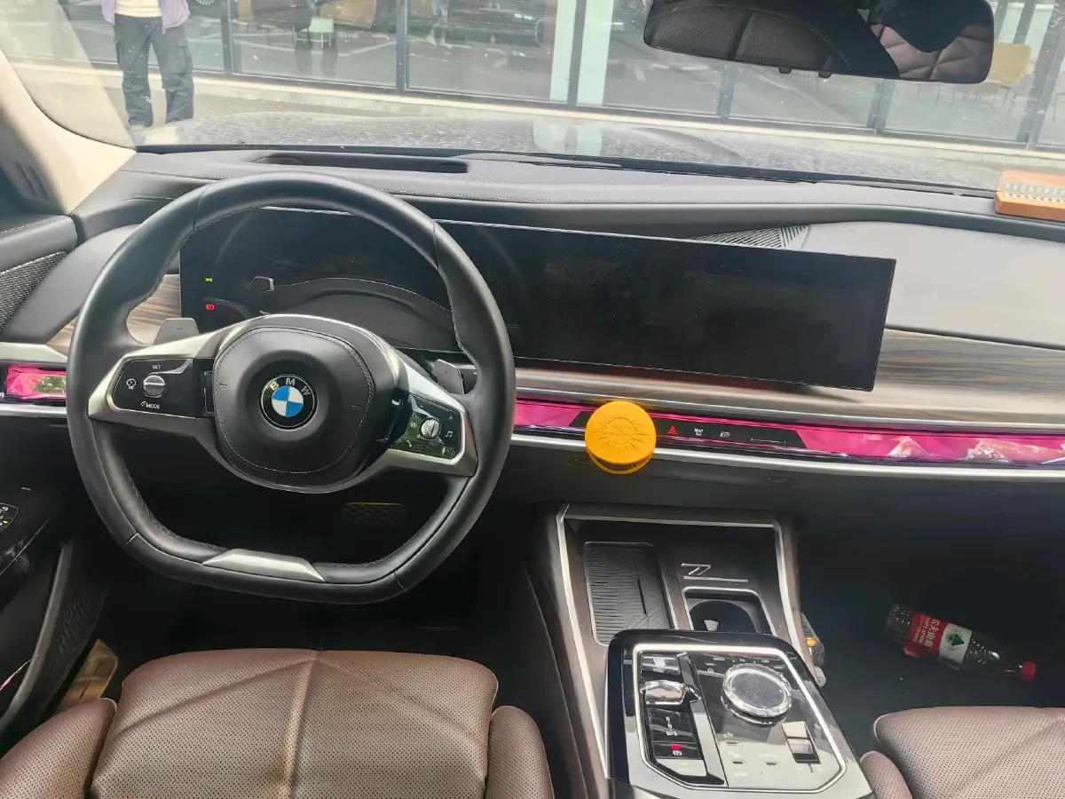 2023 BMW 7 Series 3.0T 381HP L6 8AT,autocango,china used car exporter,china ev exporter,chinese used car exporter,chinese used ev exporter