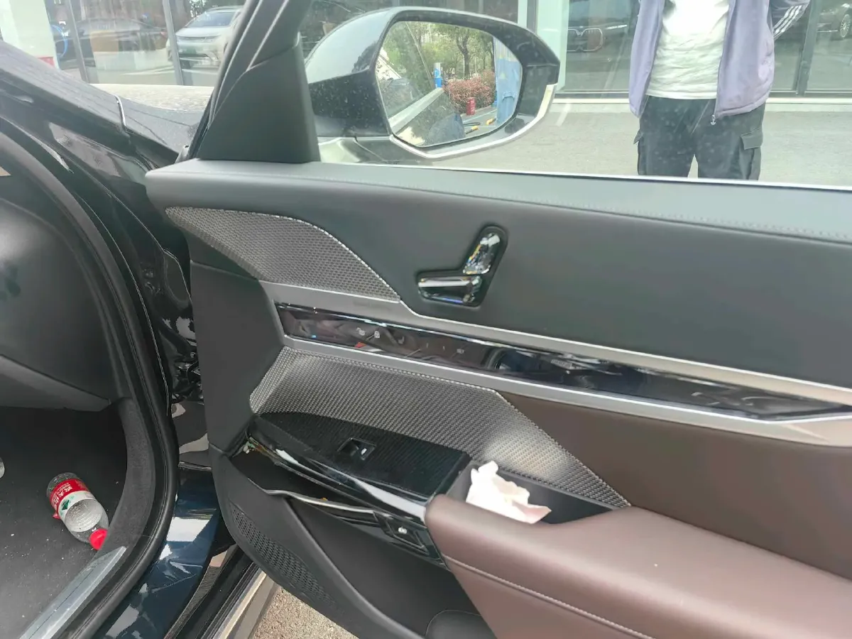 2023 BMW 7 Series 3.0T 381HP L6 8AT,autocango,china used car exporter,china ev exporter,chinese used car exporter,chinese used ev exporter