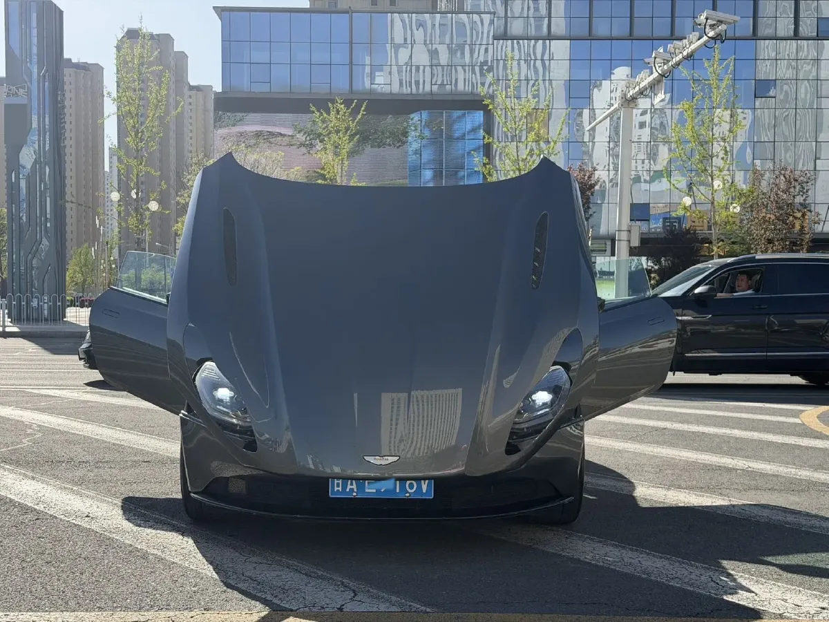 2019 Aston Martin DB11 4.0T 510HP V8 8AT,autocango,china used car exporter,china ev exporter,chinese used car exporter,chinese used ev exporter