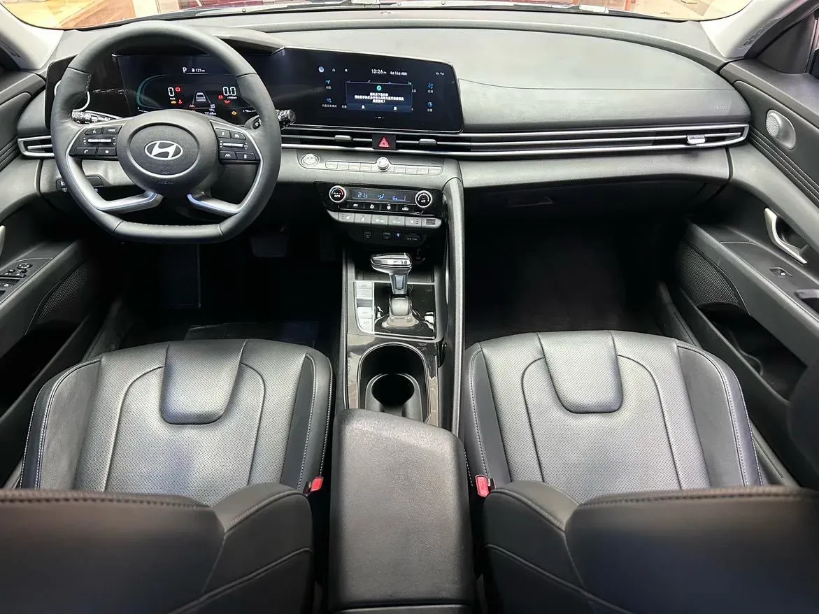 2023 Hyundai Elantra 1.5L 115HP L4 CVT,autocango,china used car exporter,china ev exporter,chinese used car exporter,chinese used ev exporter