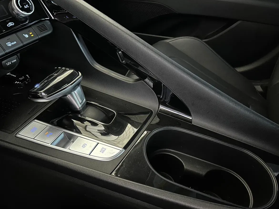 2023 Hyundai Elantra 1.5L 115HP L4 CVT,autocango,china used car exporter,china ev exporter,chinese used car exporter,chinese used ev exporter