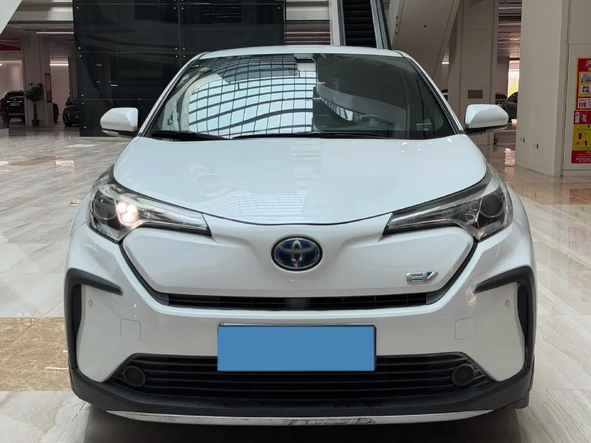 2020 Toyota Izoa E BEV 54.3KWH,autocango,china used car exporter,china ev exporter,chinese used car exporter,chinese used ev exporter