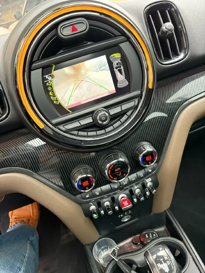 2017 MINI COUNTRYMAN 1.5T 136HP L3 8AT,autocango,china used car exporter,china ev exporter,chinese used car exporter,chinese used ev exporter