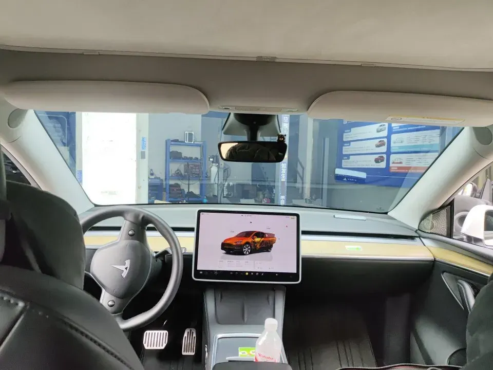 2022 Tesla Model Y BEV 60KWH,autocango,china used car exporter,china ev exporter,chinese used car exporter,chinese used ev exporter