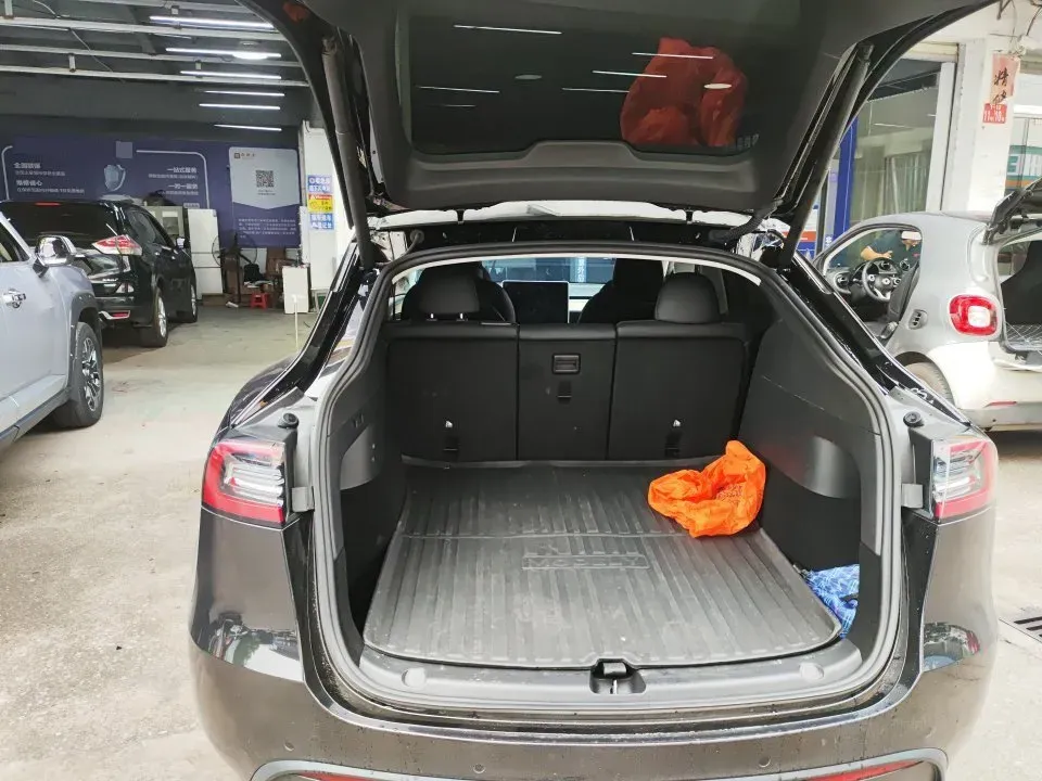 2022 Tesla Model Y BEV 60KWH,autocango,china used car exporter,china ev exporter,chinese used car exporter,chinese used ev exporter