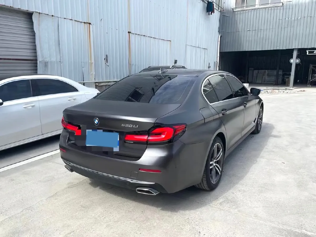 2021 BMW 5 Series 2.0T 252HP L4 8AT,autocango,china used car exporter,china ev exporter,chinese used car exporter,chinese used ev exporter