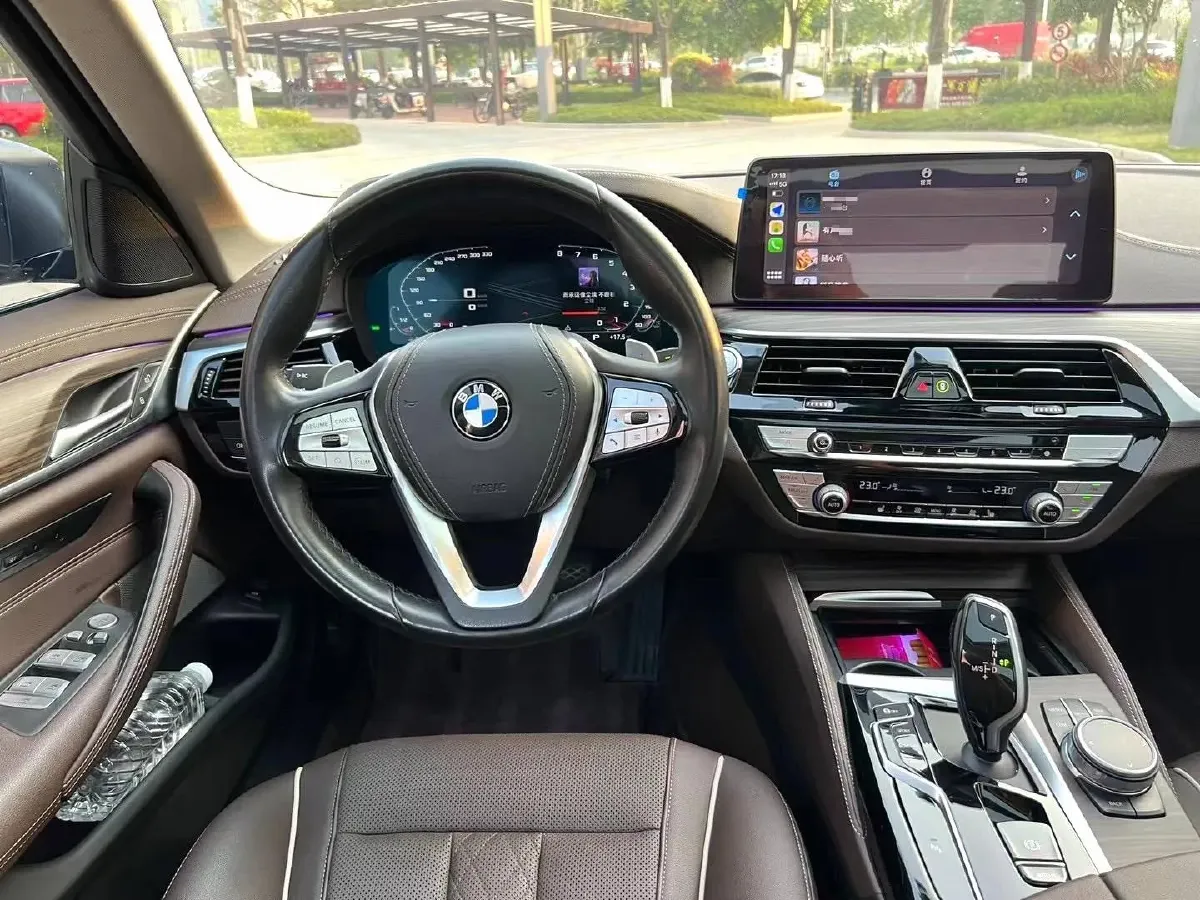 2021 BMW 5 Series 2.0T 252HP L4 8AT,autocango,china used car exporter,china ev exporter,chinese used car exporter,chinese used ev exporter