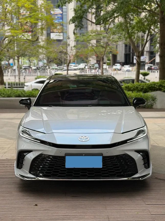 2024 Toyota Camry 2.0L 152HP L4 E-CVT Hybrid,autocango,china used car exporter,china ev exporter,chinese used car exporter,chinese used ev exporter