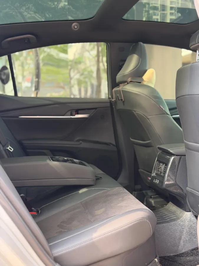 2024 Toyota Camry 2.0L 152HP L4 E-CVT Hybrid,autocango,china used car exporter,china ev exporter,chinese used car exporter,chinese used ev exporter