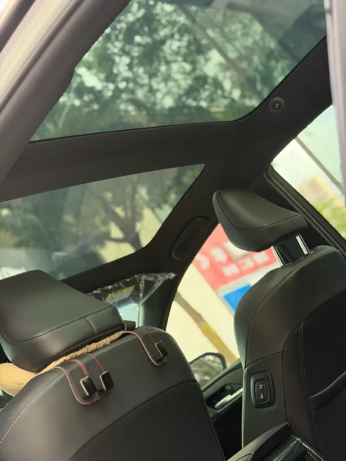 2024 Toyota Camry 2.0L 152HP L4 E-CVT Hybrid,autocango,china used car exporter,china ev exporter,chinese used car exporter,chinese used ev exporter